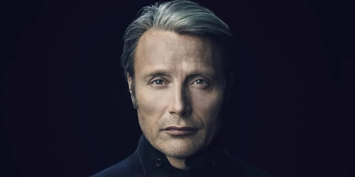 Mads Mikkelsen, el actor de Animales Fantásticos que tuvo que cerrar su Instagram debido al acoso de los fans de Johnny Depp.