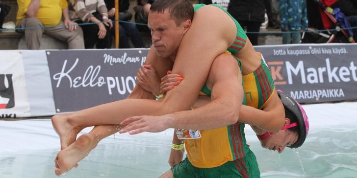 Deportes más raros, graciosos y locos que se practican alrededor del mundo.