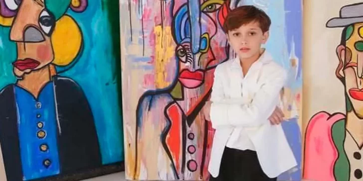 Andrés Valencia, el niño reencarnación de Picasso que vende sus cuadros por miles de dólares.