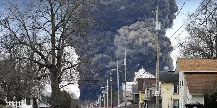 El Chernobyl de Ohio: Conoce lo que sabemos del desastre químico ocurrido recientemente en Estados Unidos.