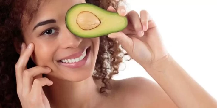 Propiedades de la palta en el cabello